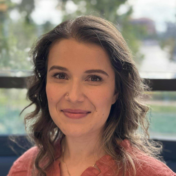 Várnai Bernadett